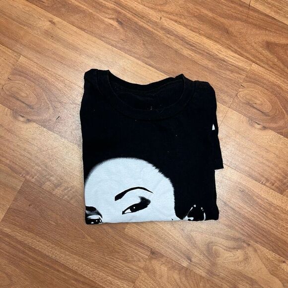 Gildan Womens Black Long Sleeve Official Selena Merch Roses T-Shirt Small - Picture 7 of 7